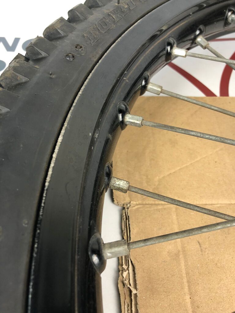 vordere Speichenfelge mit Stollenreifen, Derbi/Aprilia/Gilera, 80/90-21, 15mm Achsdurchmesser