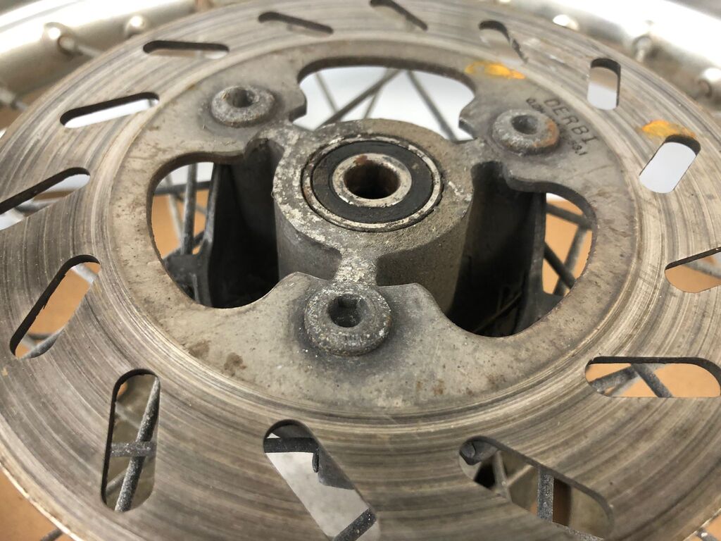 hintere Speichenfelge mit Stollenreifen, Derbi/Aprilia/Gilera, 110/80-18, 12mm Achsdurchmesser