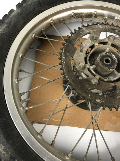 hintere Speichenfelge mit Stollenreifen, Derbi/Aprilia/Gilera, 110/80-18, 12mm Achsdurchmesser