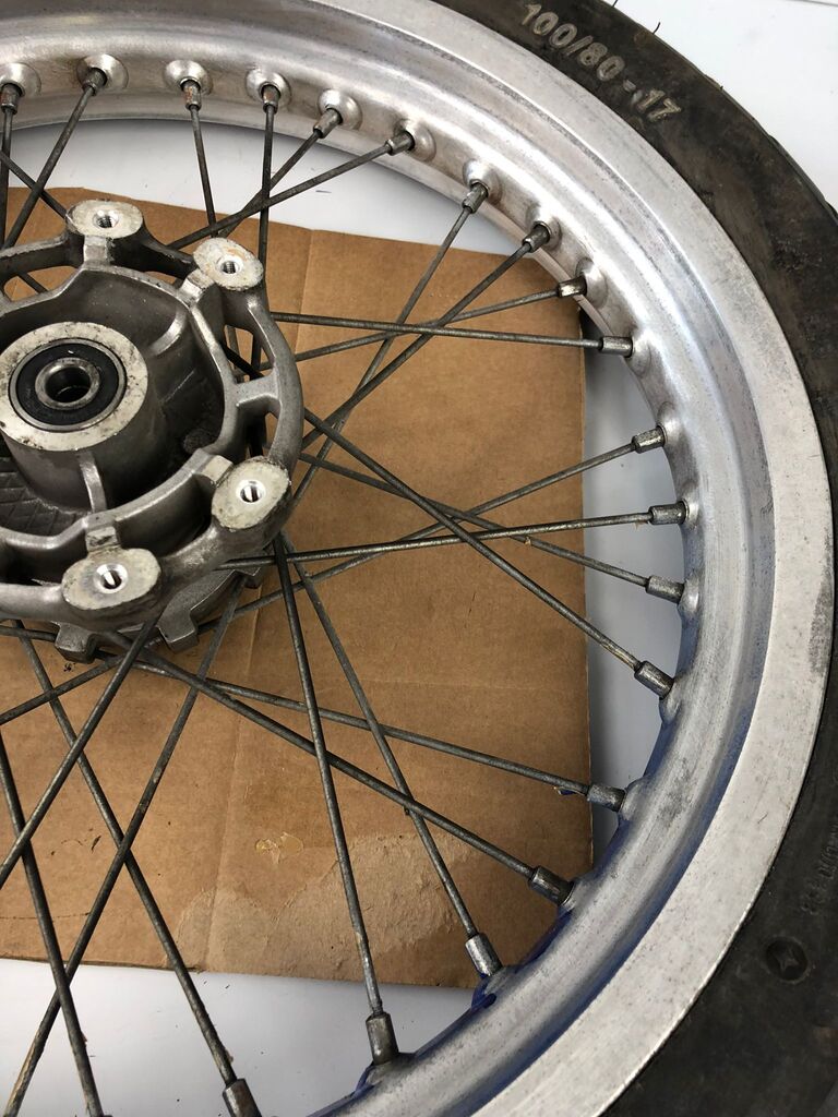 vordere Speichenfelge mit Reifen, Derbi/Aprilia/Gilera, 100/80-17, 12mm Achsdurchmesser