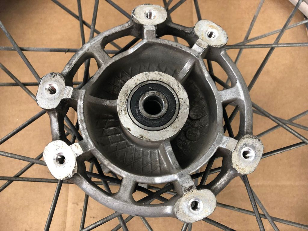 vordere Speichenfelge mit Reifen, Derbi/Aprilia/Gilera, 100/80-17, 12mm Achsdurchmesser