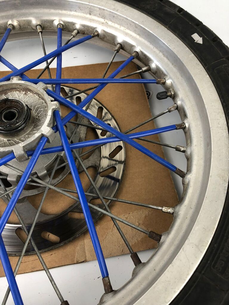 vordere Speichenfelge mit Reifen, Derbi/Aprilia/Gilera, 100/80-17, 12mm Achsdurchmesser