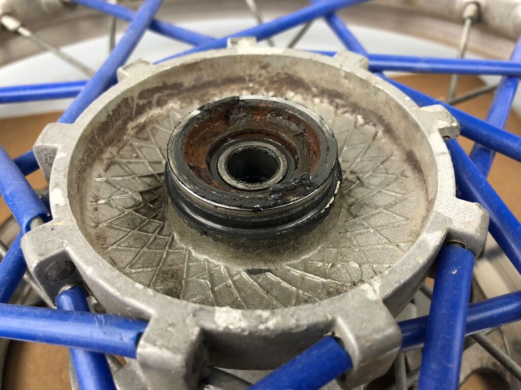vordere Speichenfelge mit Reifen, Derbi/Aprilia/Gilera, 100/80-17, 12mm Achsdurchmesser