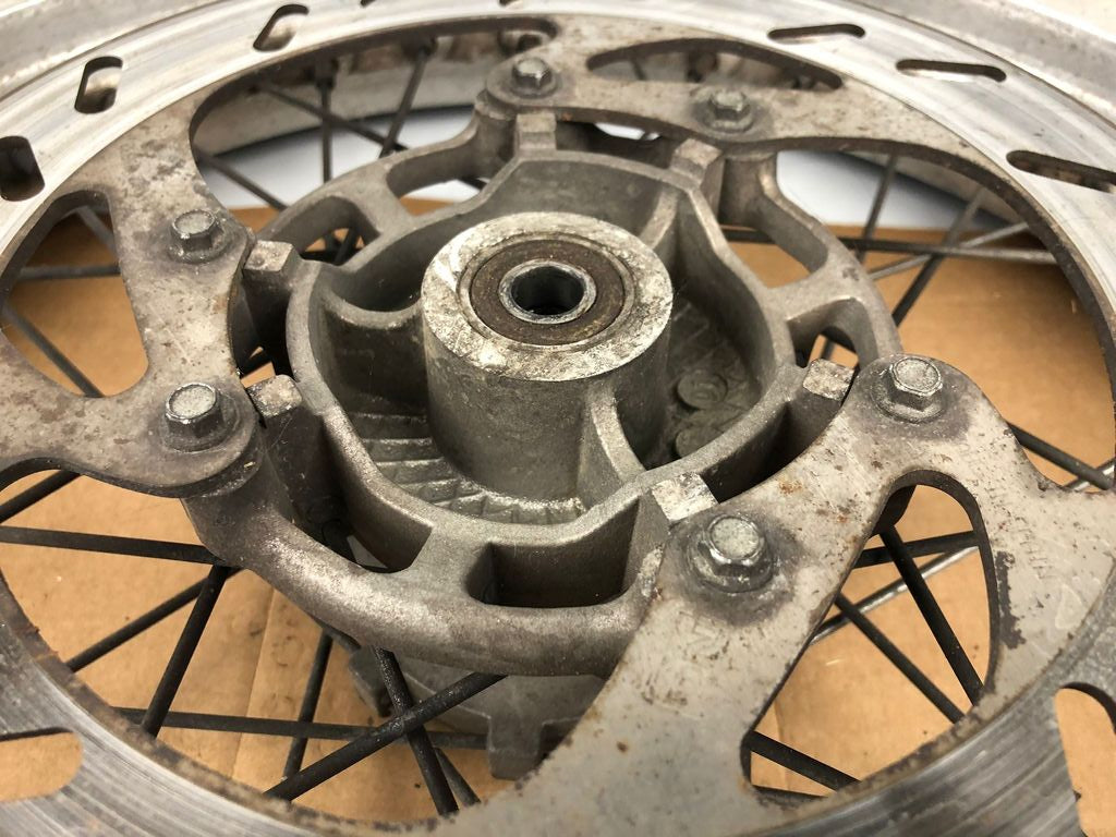 vordere Speichenfelge mit Reifen, Derbi/Aprilia/Gilera, 100/80-17, 12mm Achsdurchmesser