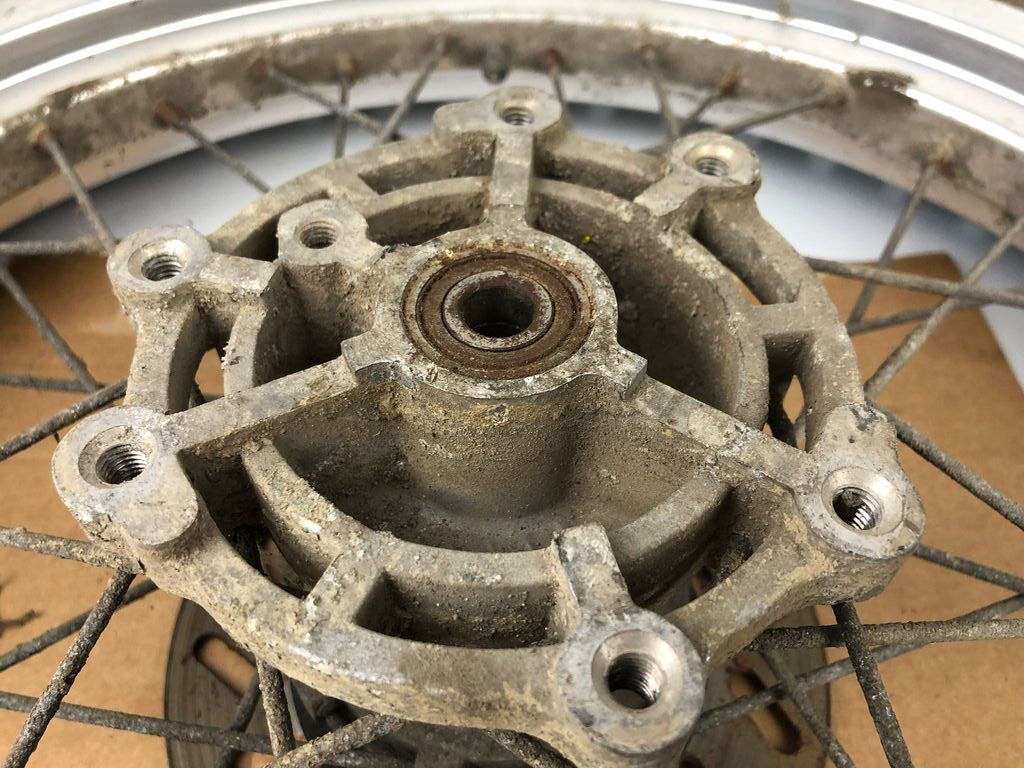 hintere Speichenfelge mit Stollenreifen, Rieju/Derbi, 3.50-18, 12mm Achsdurchmesser